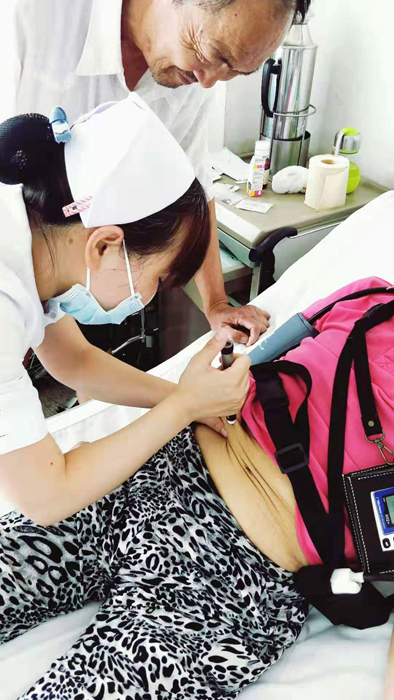 陈丽工作照.jpg 陈丽工作照.jpg